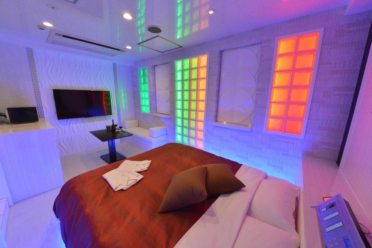 מלון Hakonegasaki Terrace M Yokota Bace (Adults Only) מראה חיצוני תמונה